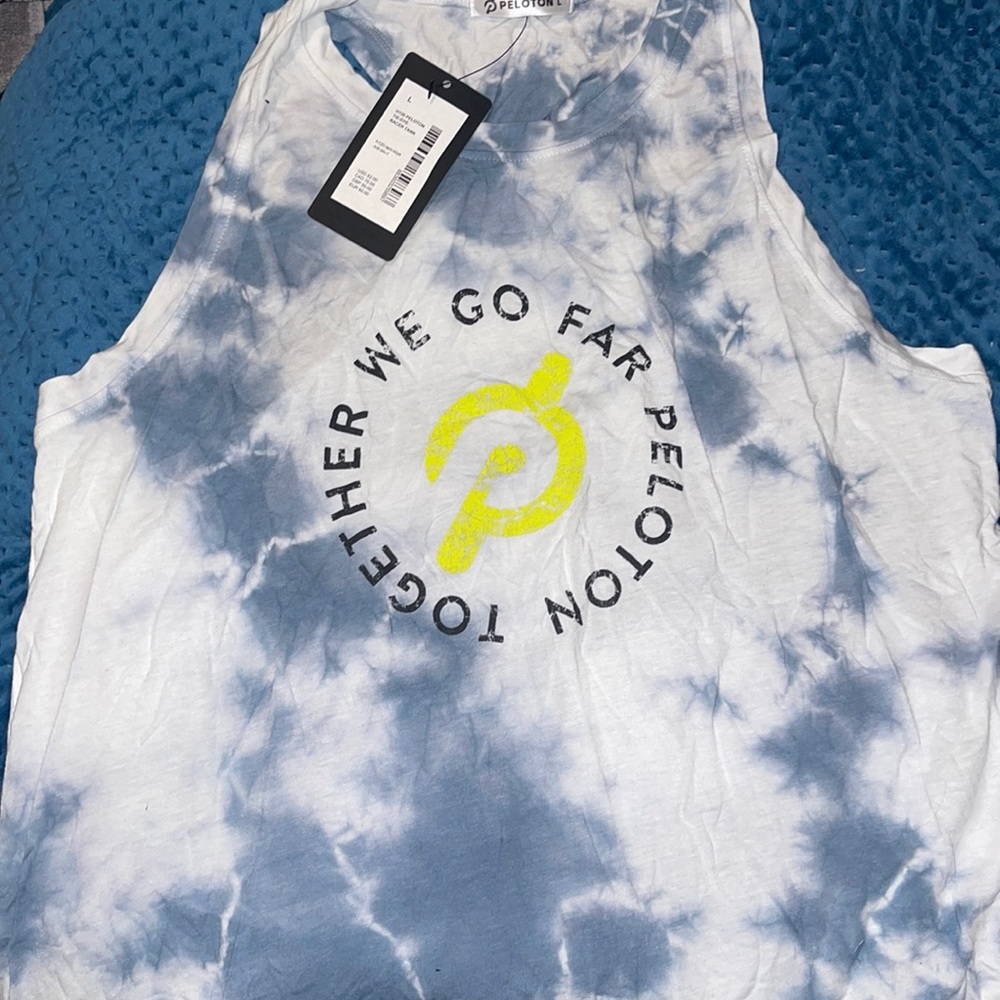 BNWT Peloton Racer Tank. Size L.